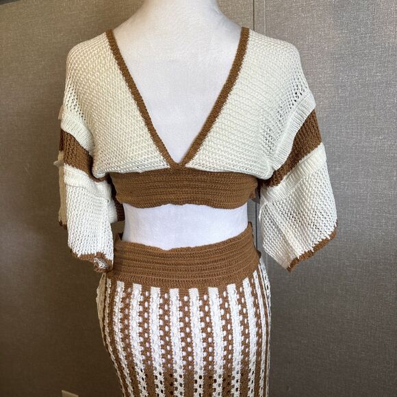 Swim Suit Cover Up (B100) - Picture 5 of 6